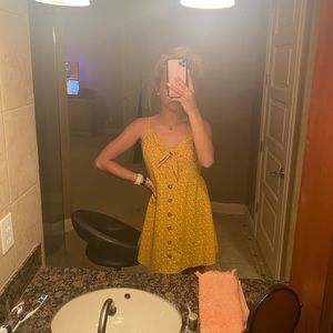 yellow dress